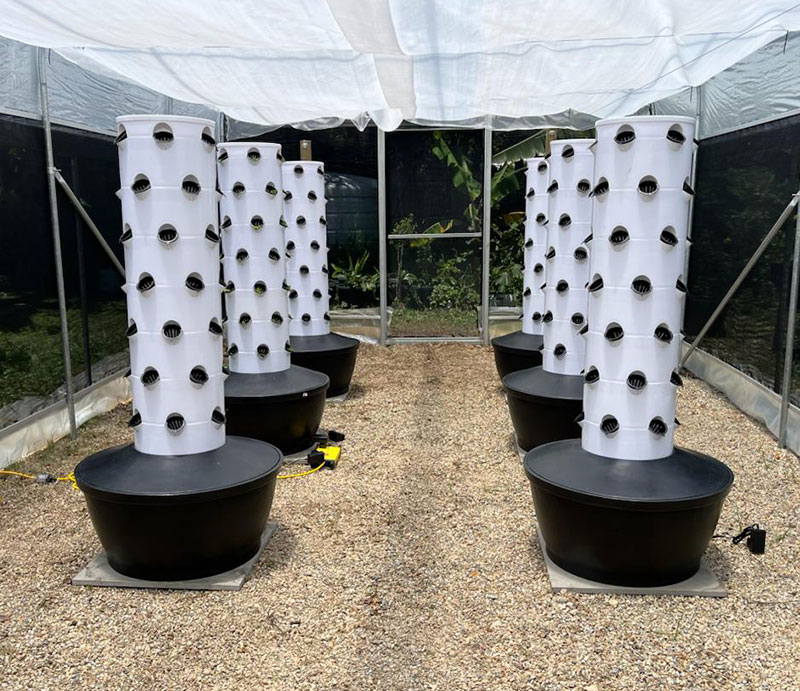 Sistema de Cultivo Vertical Hi - Hydroponic Tower reseña y precio